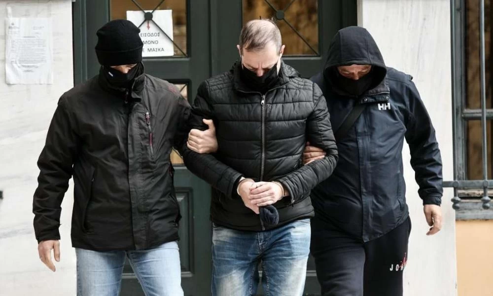 Υπόθεση Λιγνάδη: Συγκλονίζει η 41χρονη μάρτυρας